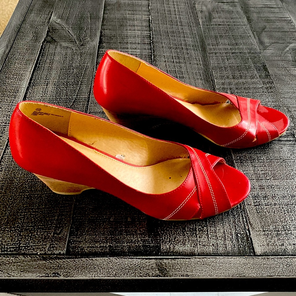 Merona Red Wedge Open Toe Shoes. Size 10.